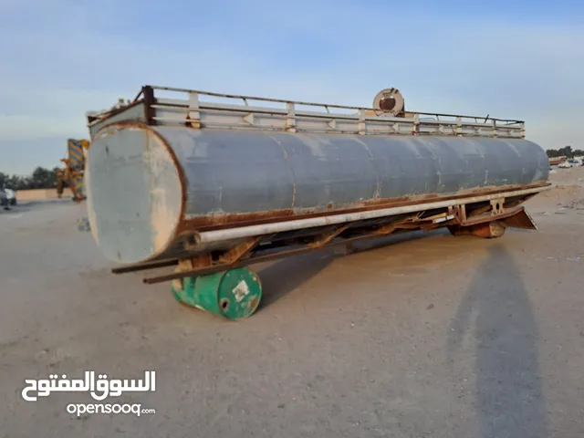 للبيع تانكي ماء حمولة 4500 تقريبا