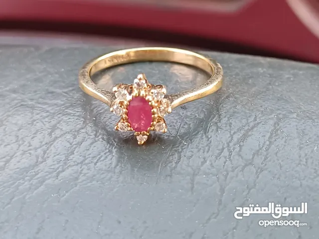 خاتم اوربي مرصع بياقوت و الماس طبيعي بيور محبس ناعم و تصميم جميل