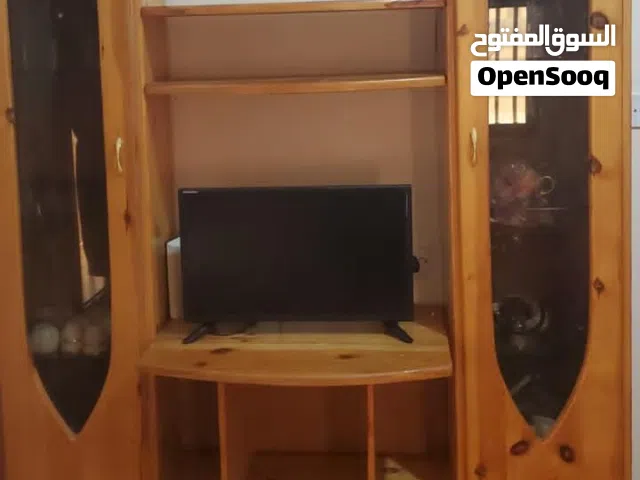 مكتبه سويدي سعرها 75الف شارع الرباط من معها اثاث للبيع تتدخل لي خاص اهمشي اسعار معقوله بليز