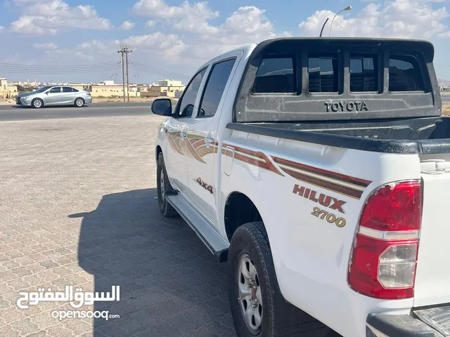 Used Toyota Hilux in Al Sharqiya