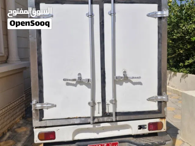 براد اصلي لحفظ الاسماك يسع طن ونصف 1500 كيلو..يركب في بيكب غمارة ويمكن استخدامه داخل محلات الاسماك