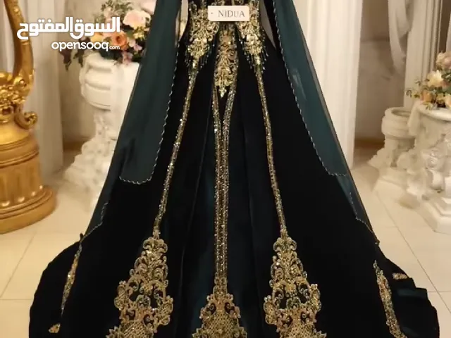 مركز بلقيس للتراث الشعبي وتفصيل جميع انواع الموديلات النسائي والشبابي وتفصيل حسب الطلب. بجميع انواعه