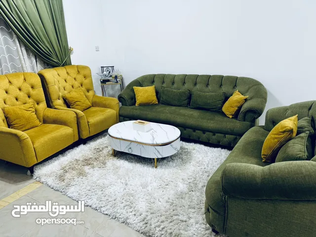 صوفا شبه جديدة استعمال بسيط