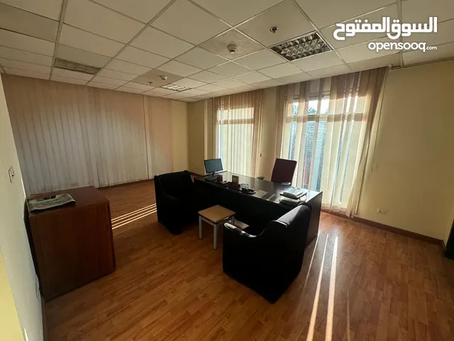مكتب اداري للبيع متشطب بالكامل في مبني اداري بالعاصمة الادارية الجديدة بالتقسيط علي 12 سنة
