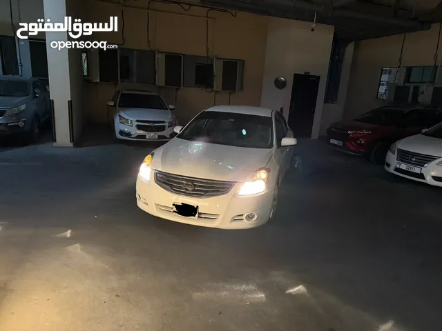 Used Nissan Altima in Sharjah