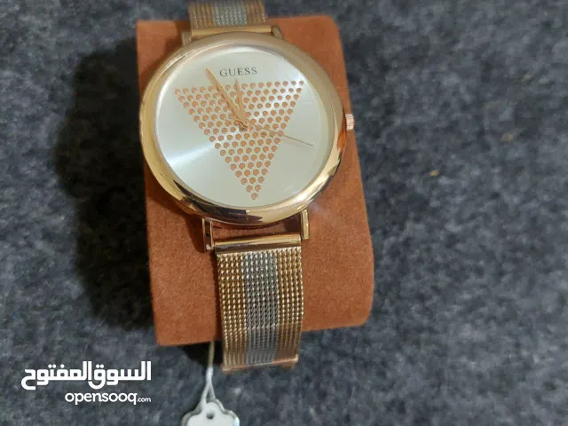 ساعة نسائية أنيقة ومميزة