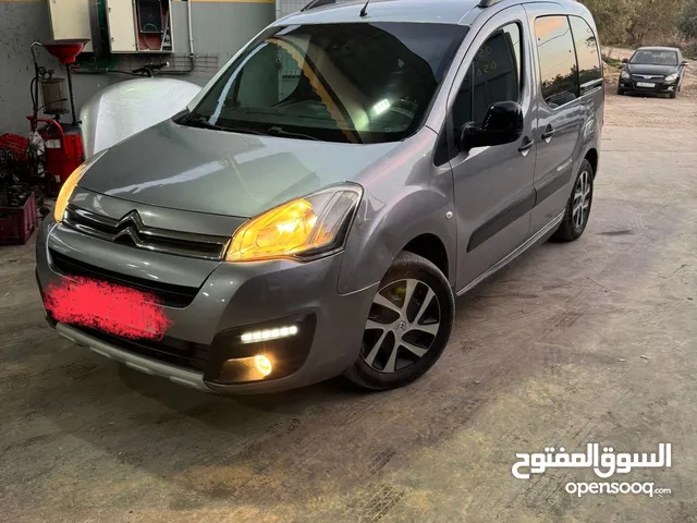 ستروين بارلينغو بسعر الحرق البيع بسبب السفر