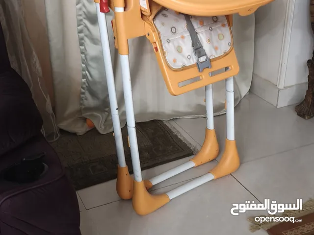 كرسي طعام للأطفال مستويات مختلفه