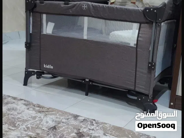 سرير اطفال