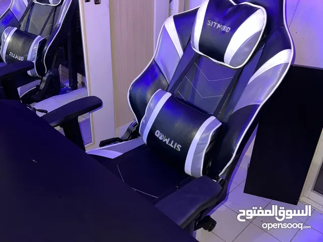 للبيع طاولة جيمنق و كرسي
