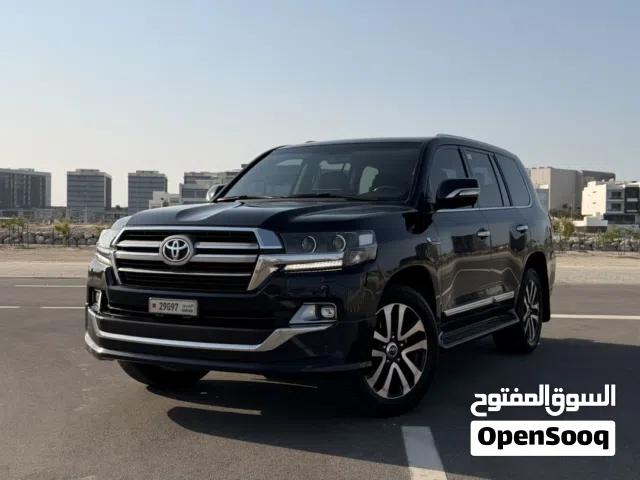Used Toyota Land Cruiser in Muharraq