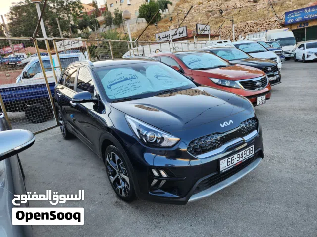 2022 كيا نيرو Standard