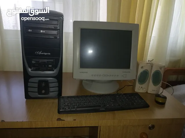 جهاز كمبيوتر شخصي تجميع للبيع.