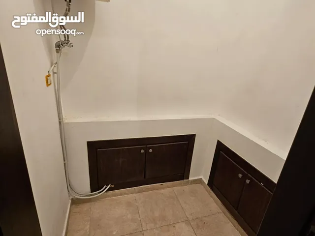 175 m2 3 Bedrooms Apartments for Rent in Amman Mecca Street