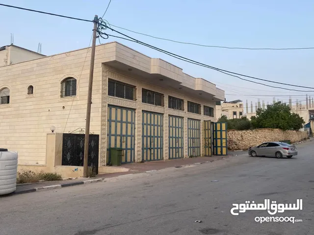 3 مخازن للايجار