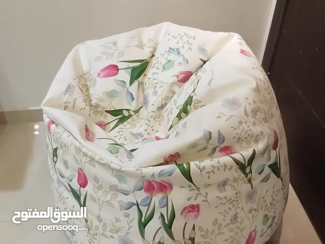 مقعد بين باج نظيف و جديد