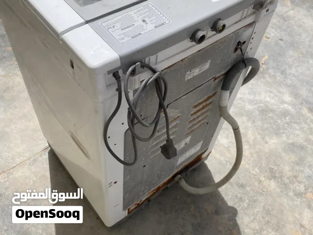 فني تكيف وتبريد