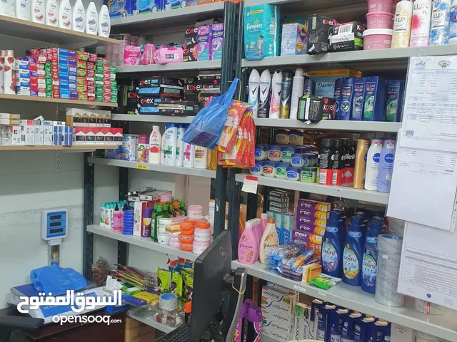 بقالة للبيع بالترخيص او بدون