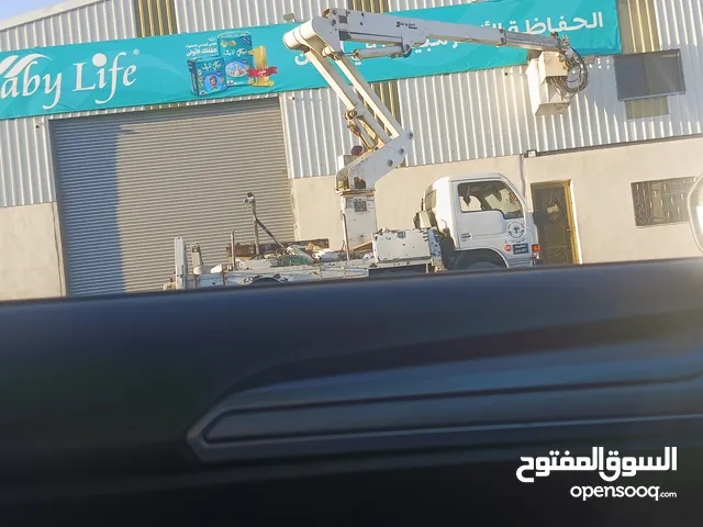 مطلوب شاب للعمل في مطبعه