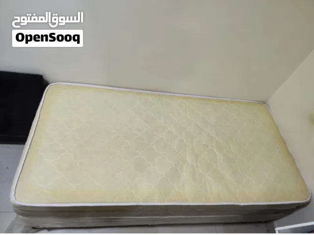 14 ريال فقط بسعر رائع لسرعة البيع سرير بحاله ممتازه شبه جديد مع عدد اثنين مرتبه (دووشك)