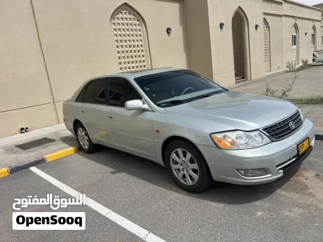2001 تويوتا افالون XLS