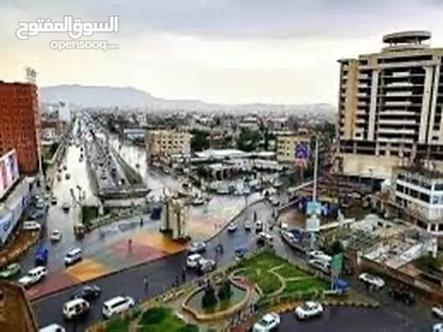 للبيع ارضية مع فلة دورين في صنعاء