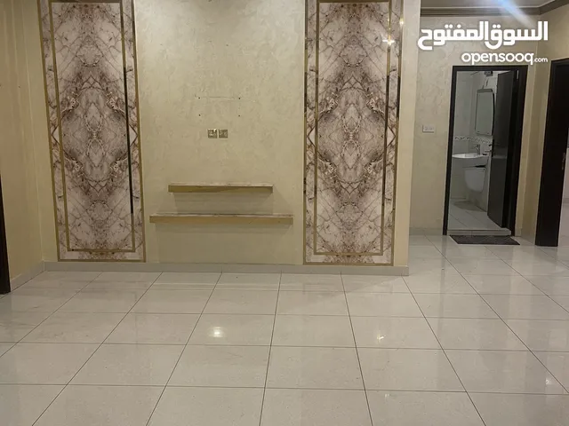 250 m2 4 Bedrooms Apartments for Rent in Al Ahmadi Eqaila