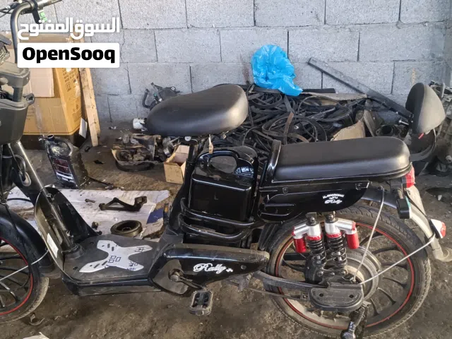 اسكوتر نظيف