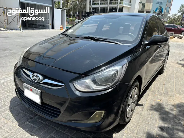 للبيع هونداي اكسنت 2014