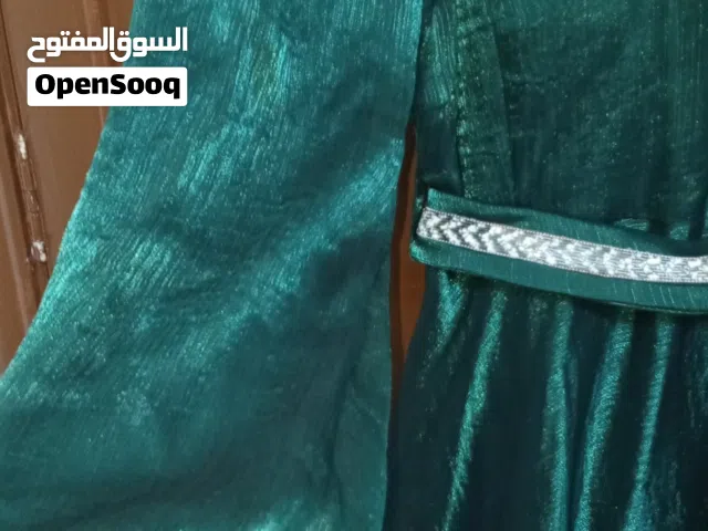 فستان محجبات ثقيل لون زيتي معه حزام