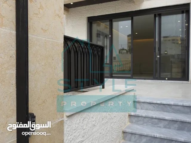 225m2 3 Bedrooms Apartments for Sale in Amman Al-Thuheir