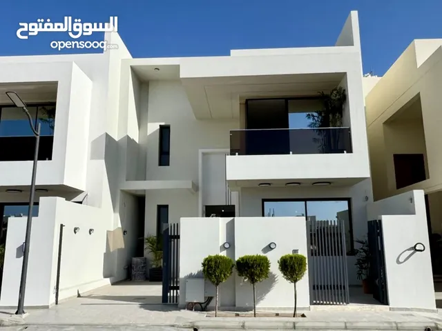 450 m2 More than 6 bedrooms Villa for Sale in Tripoli Al-Serraj