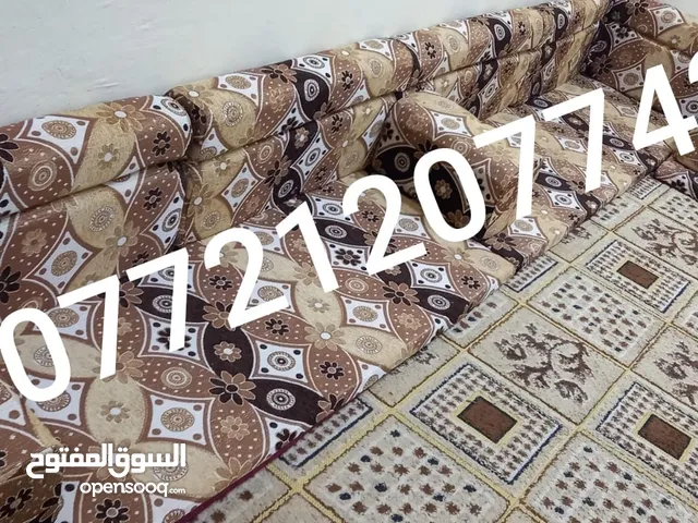 .... .   كعدة عربية كويتي ربل قوي جديد جديد 13ونص متر  7منادر 12 مساند 7 تكيات 2 زواية السعر 325 الع