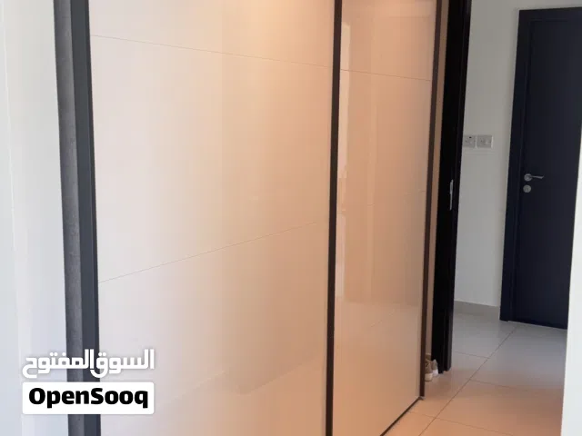 للبيع خزانة ملابس – Home Centre