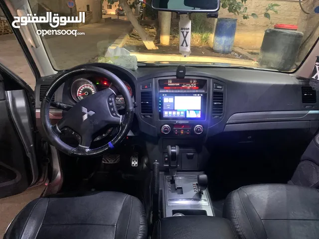 ميتسوبيشي باجيرو موديل 2014