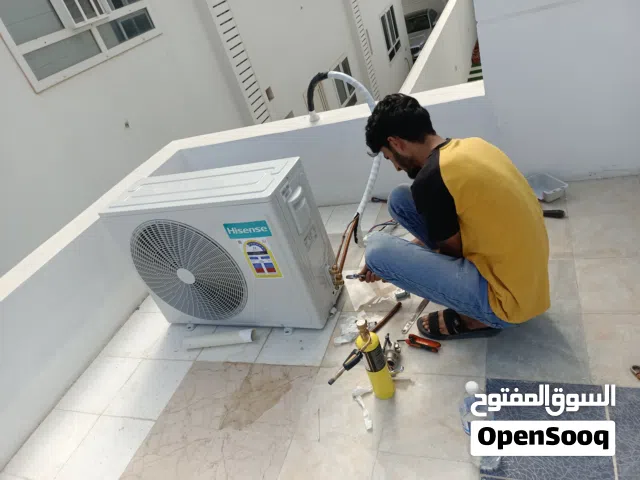 We do Ac service, Ac installation and maintenance. نقدم خدمات التركيب والصيانة لوحدات تكييف الهواء.