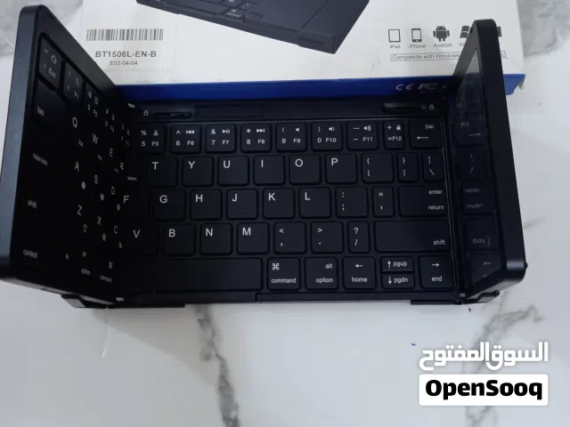 كيبورد مع ماوس مدرع . بلوتوث . شاحن تايب سي . يستخدم لابتوب او الايباد او التلفون