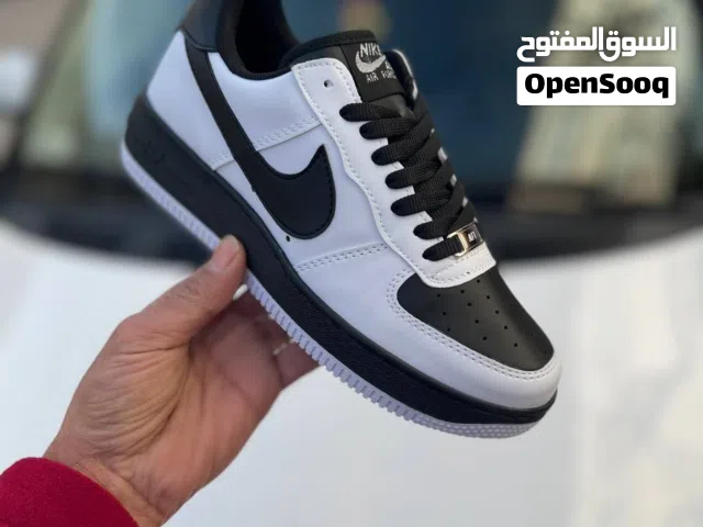 Nike air force نايك اير فورس رياضي طبي  نعل مضاد للانزلاق  المقاس من 36-45