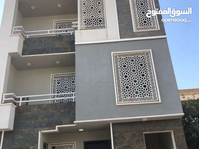 شقة موثثه طابق ارضي اليرموك الاربع شوارع