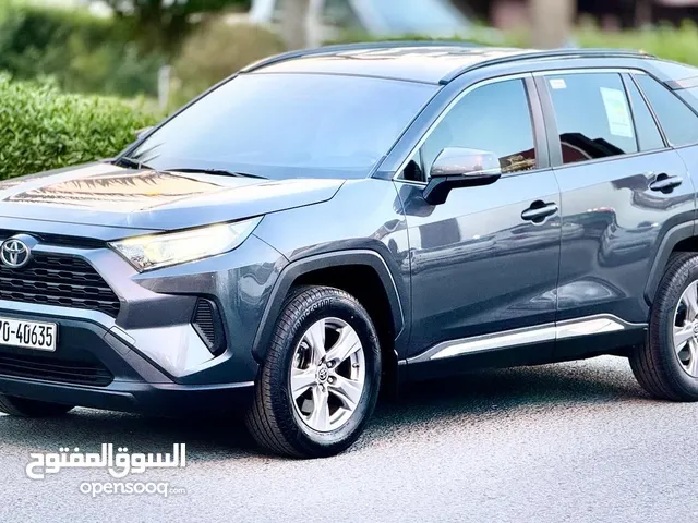 Used Toyota RAV 4 in Kuwait City