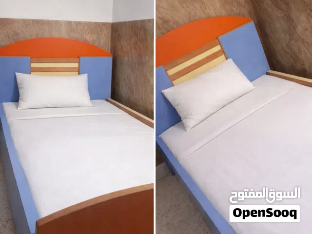 تخت مفرد خشب ثقيل للبيع