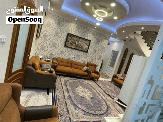 بيت للبيع 3 طوابق البصره البراضعية موقع سكني مميز
