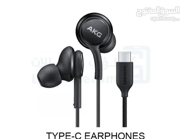 سماعات نوع AKG