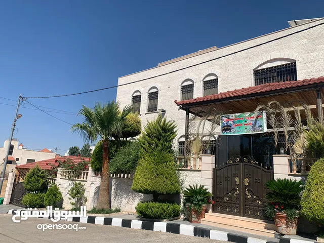 480 m2 More than 6 bedrooms Villa for Sale in Amman Abu Alanda