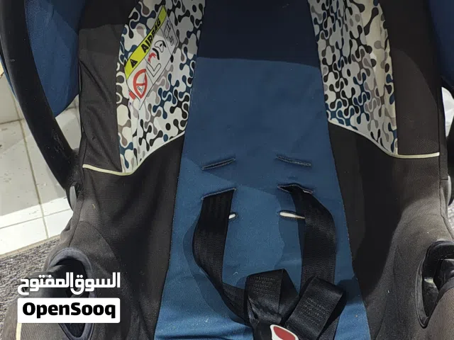 كرسي اطفال للسيارة