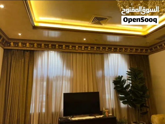 بردات مخمل عدد 4 قياس كل وحده 4م بردات شيفون مبطن عدد4 قياس كل وحده 4م