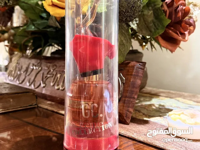 سكاندل تنورة احمر من جيني 100ml