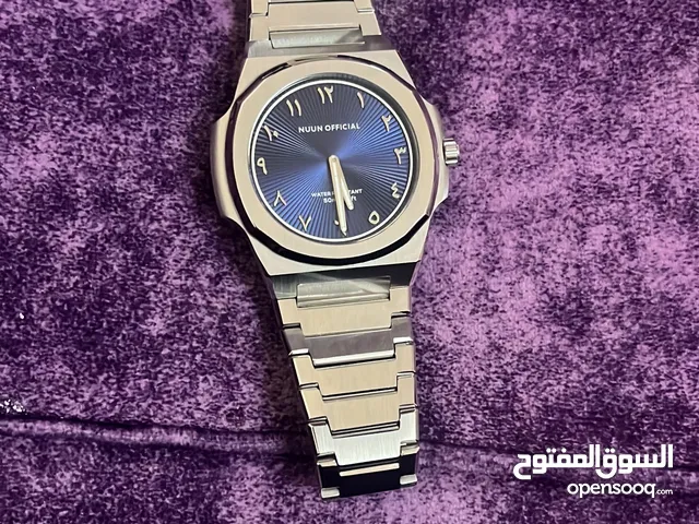 ساعة Nuun الاصليه من البحرين مع كامل اغراضها وقشاط للتبديل