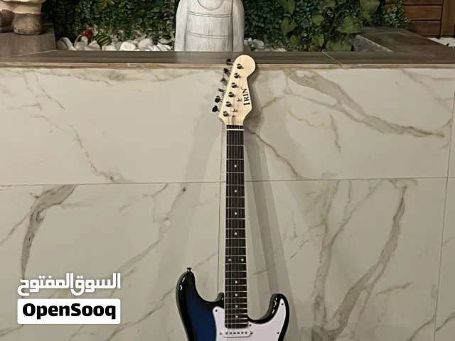 جيتار إلكتروني مع سماعات (الوصف مهم )