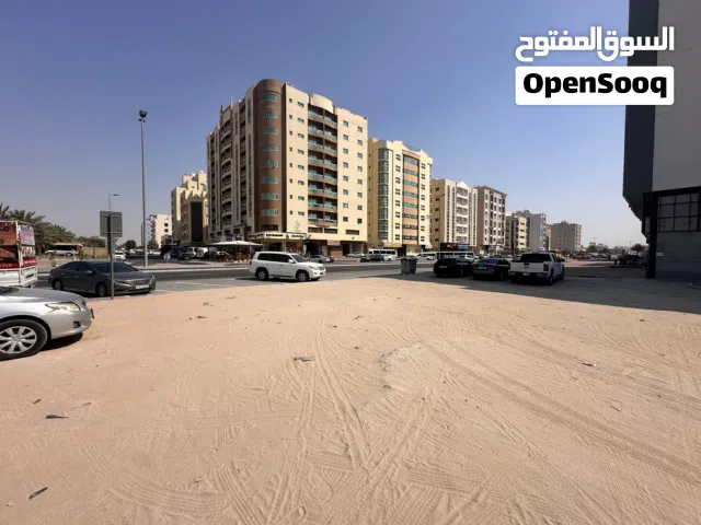 فرصة استثمارية ذهبية في قلب الحميدية -عجمان ع الشارع العام